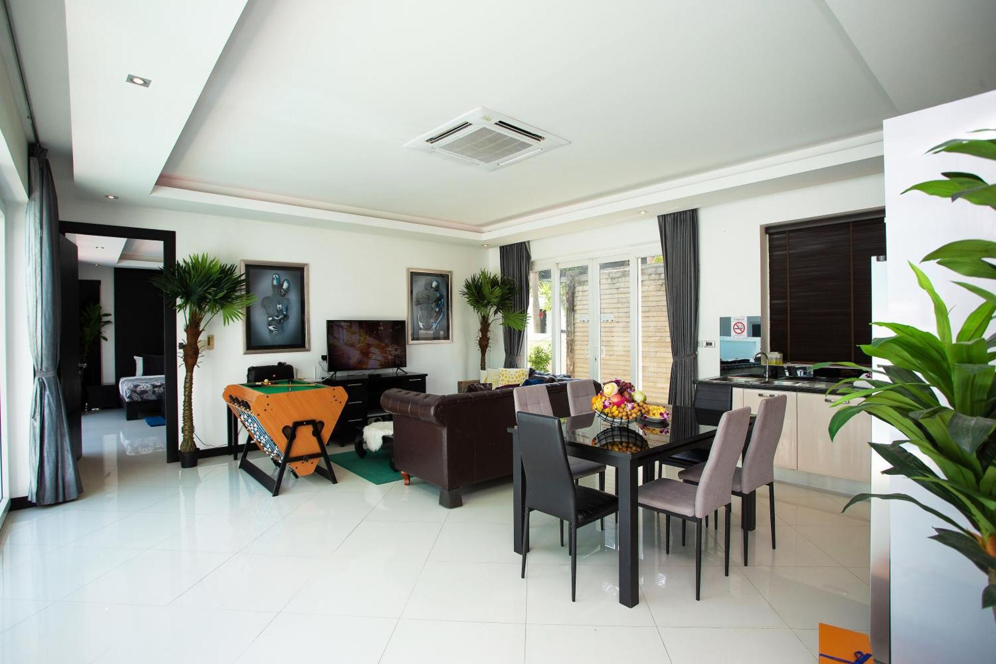 Premium Pool Villa Pattaya Jomtien Beach Rum bild