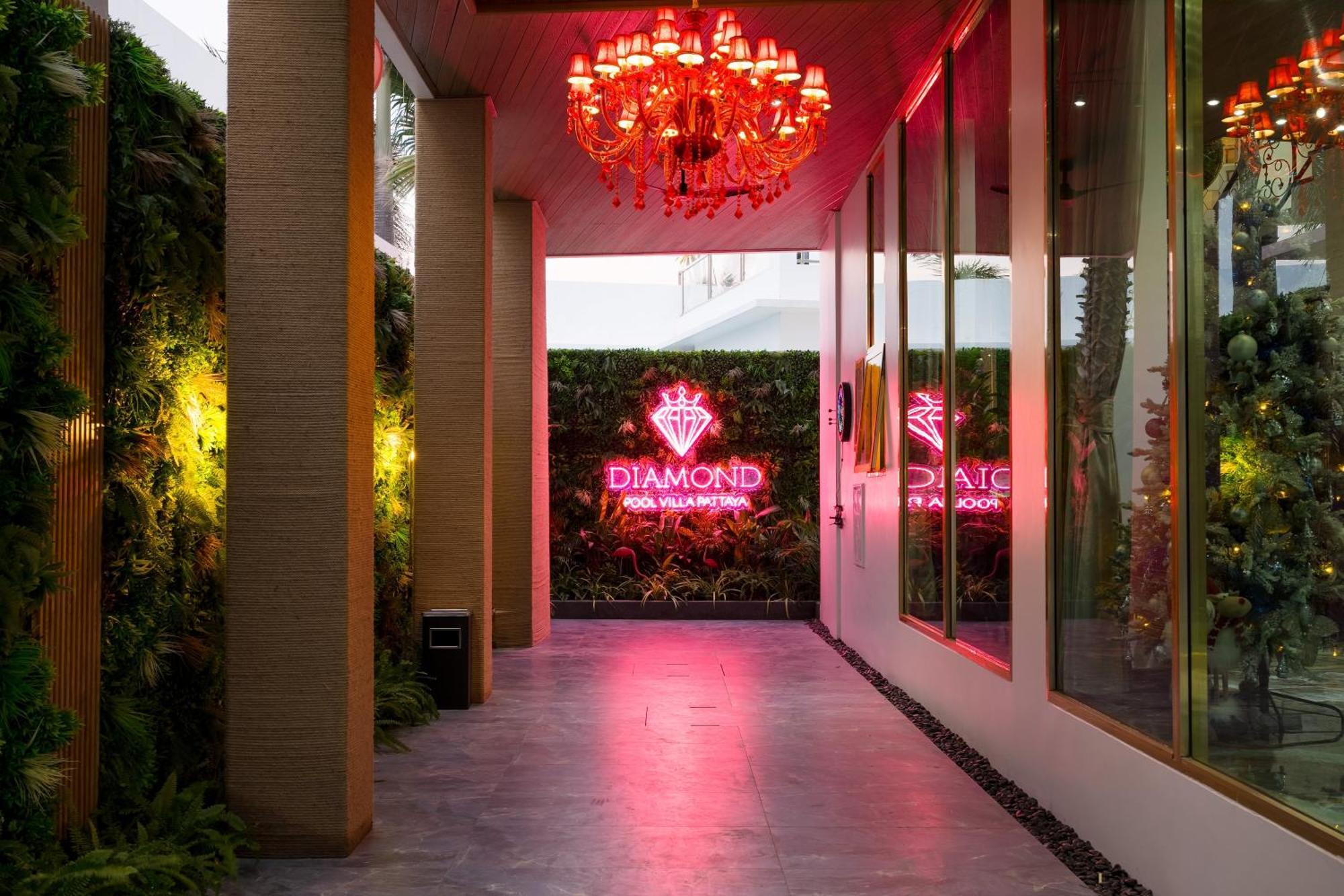 Premium Pool Villa Pattaya Jomtien Beach Rum bild